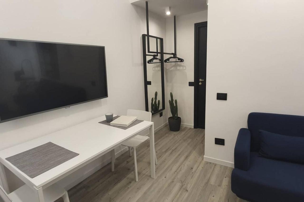 Joivy Heart Of The City 1 Bed Apt Near Castle Belvedere Genoa Exterior photo